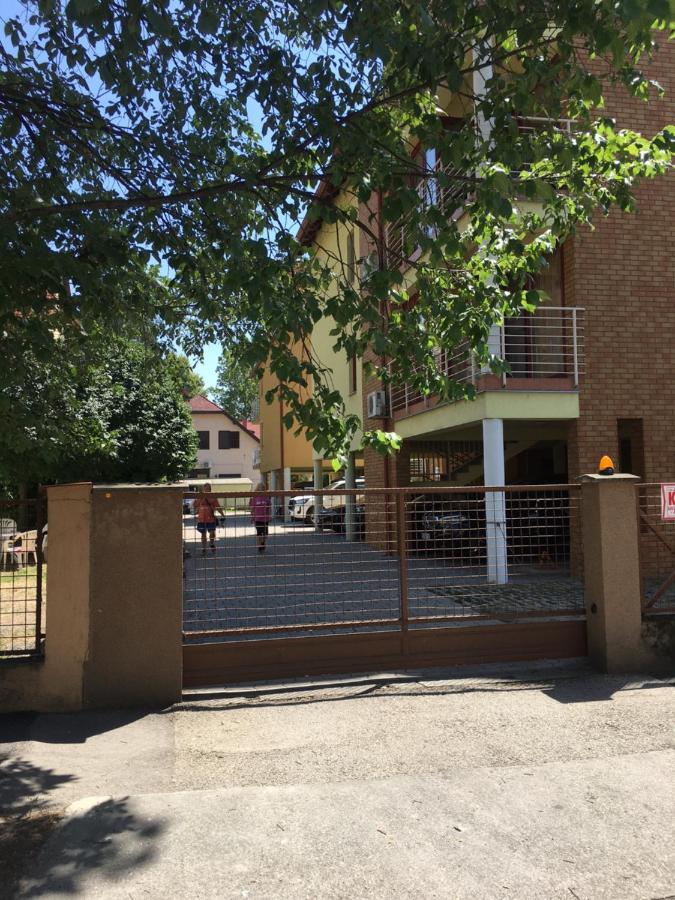 Siofoki Beach Apartman Exterior foto