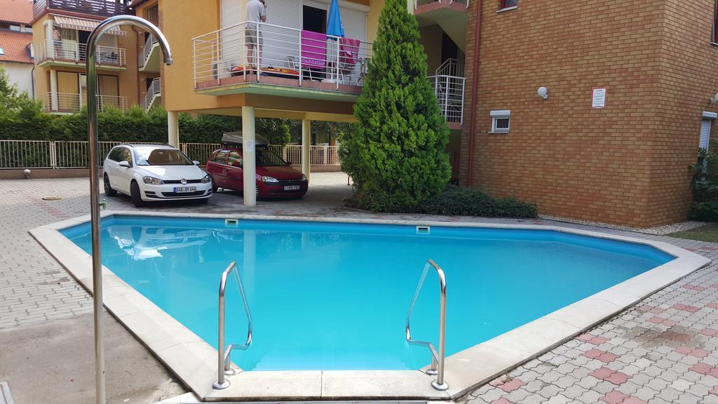 Siofoki Beach Apartman Exterior foto
